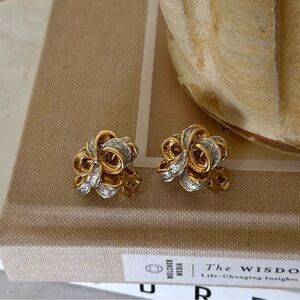 Vintage Clip On Earrings